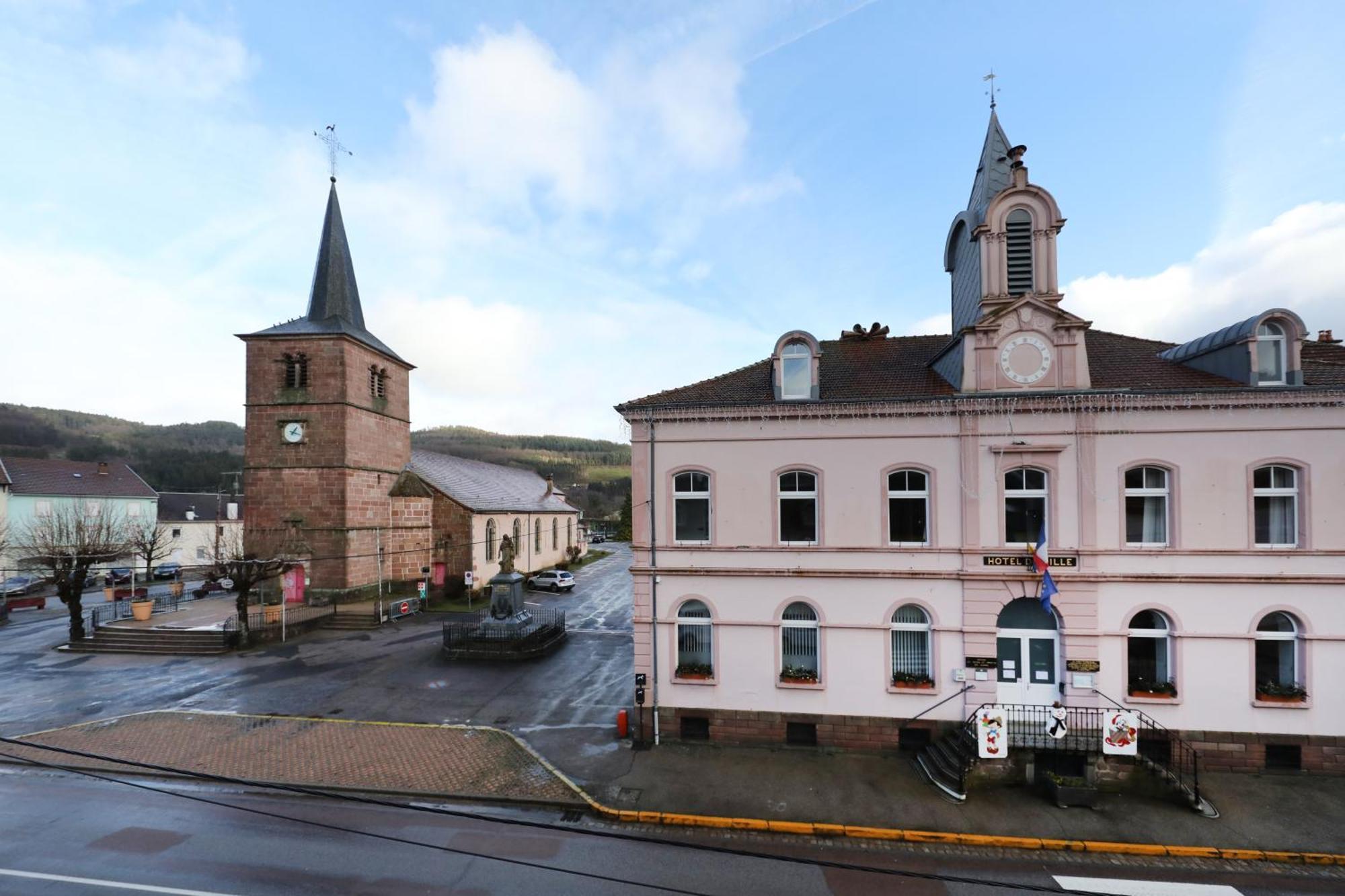 Gite Spacieux Propre Proche Gerardmer 沃洛格河畔格朗热 外观 照片